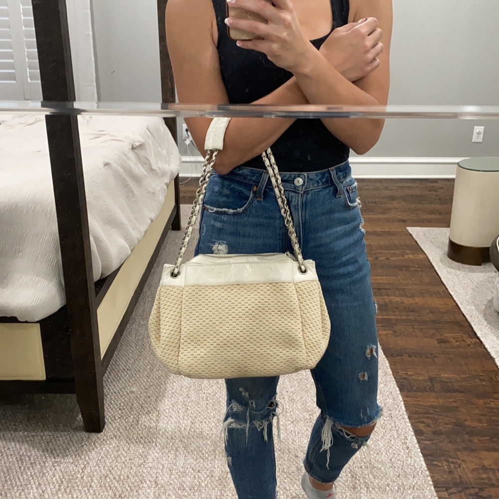 CHANEL Shoulder Bag